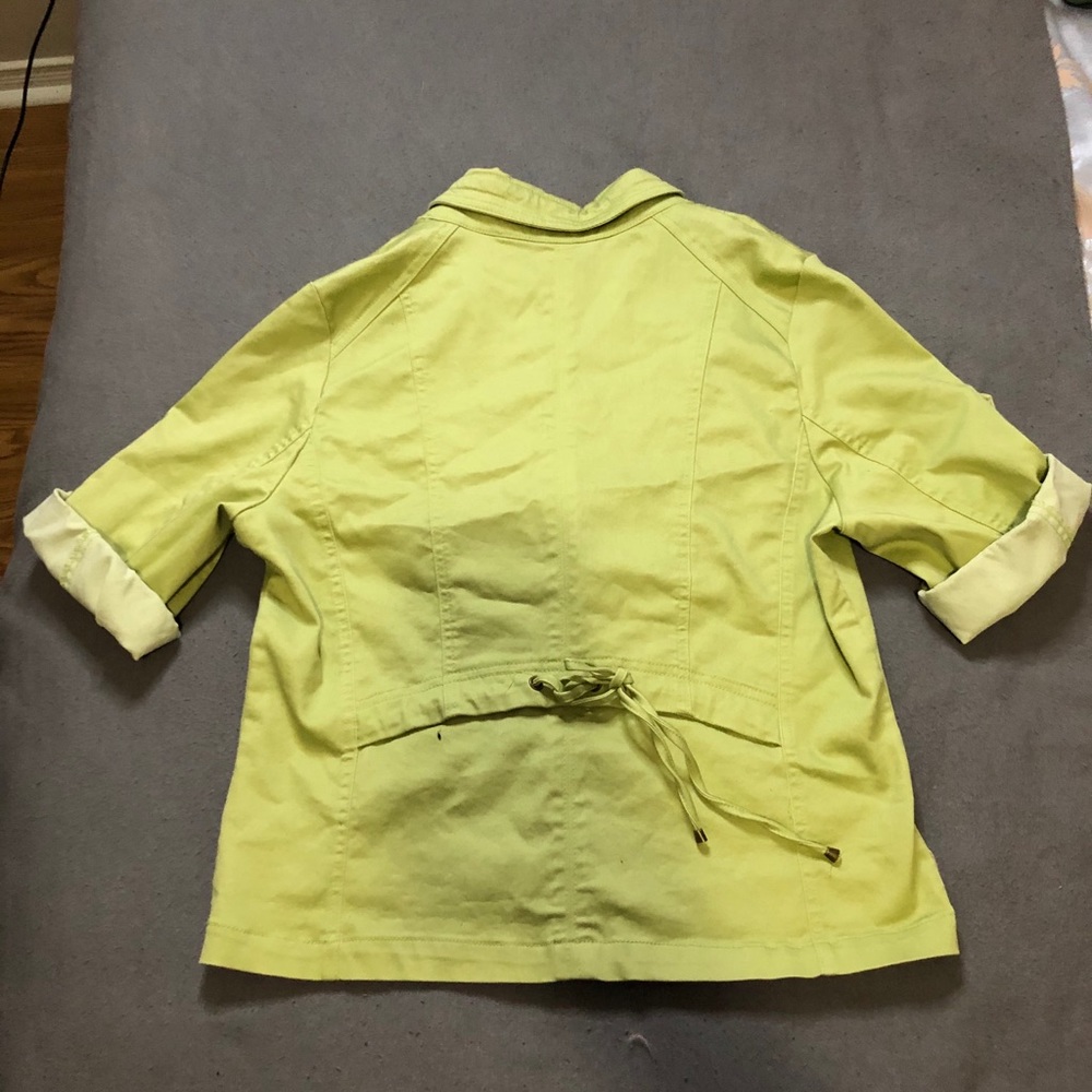 Jackets - Picture 5 of 9